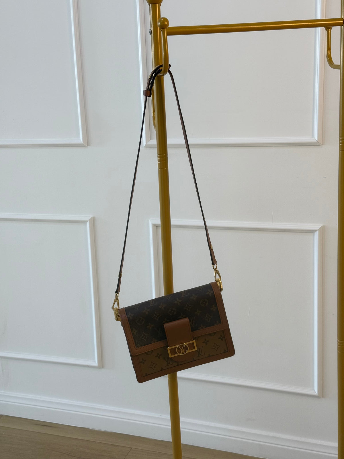 LOUIS VUITTON Dauphine MM – Monogram & Monogram Reverse Bag