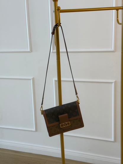 LOUIS VUITTON Dauphine MM – Monogram & Monogram Reverse Bag