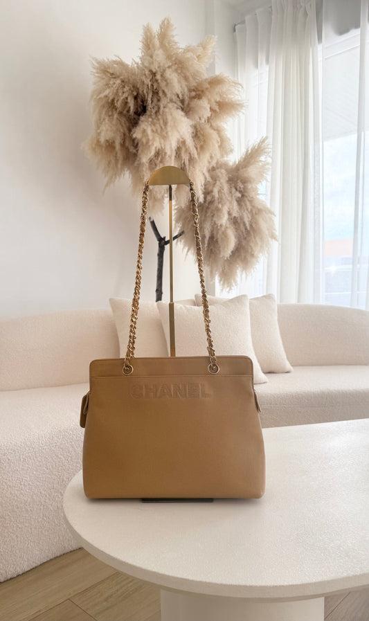 CHANEL Caviar Leather Chain Bag