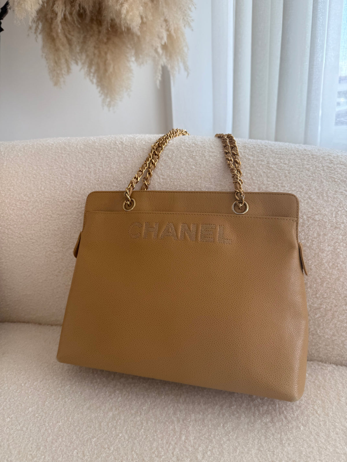 CHANEL Caviar Leather Chain Bag